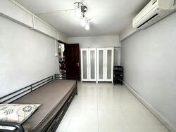 Blk 100 Crescent View (Queenstown), HDB 2 Rooms #634935431
